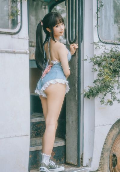 肉色囚笼无遮羞无删减免费_DVDHD在线观看